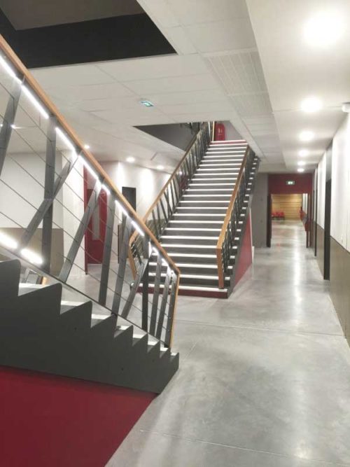 Collège Jules Ferry Roanne Keops escalier intérieur 1